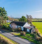 This adorable three bedroom Wexford cottage is currently on the market for €280,000