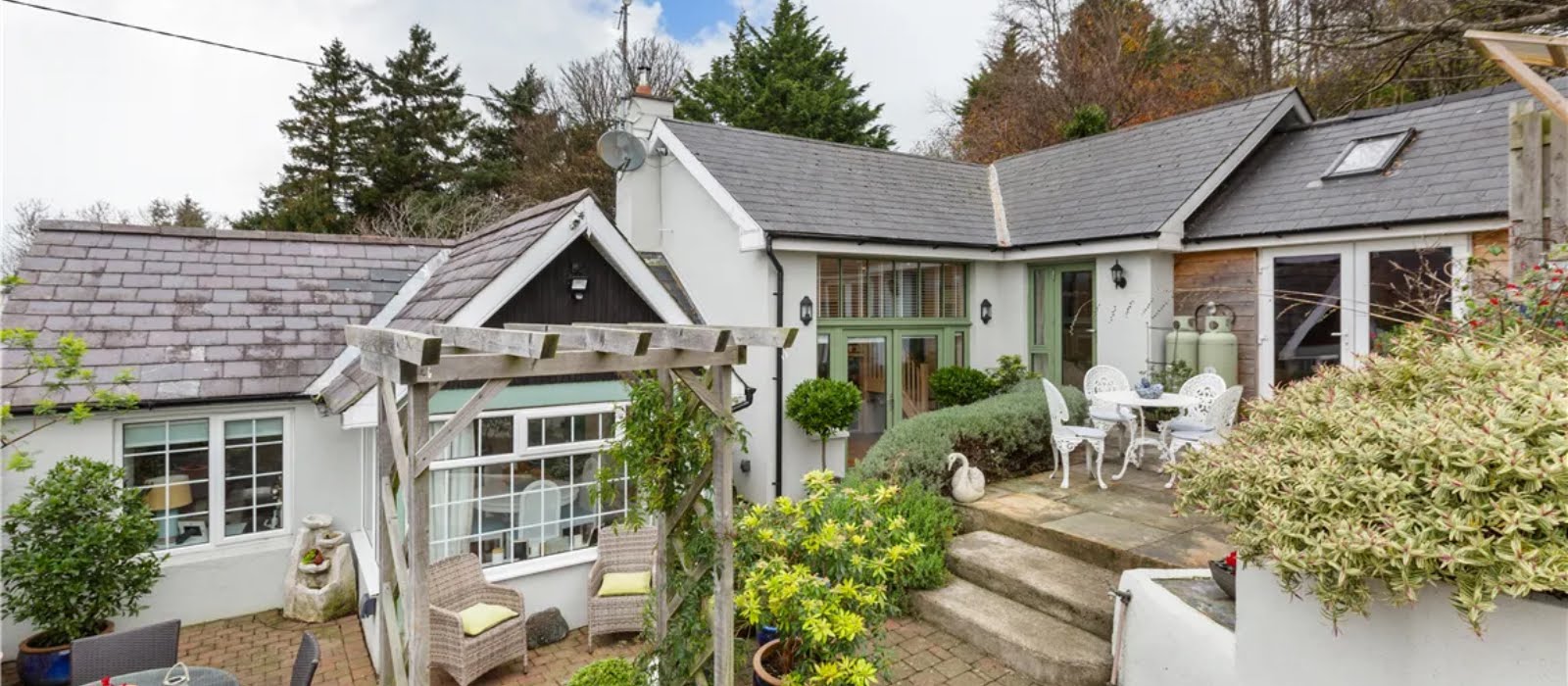 This modern Wicklow cottage is full of cosy touches and warm furnishings