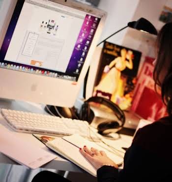 Ellen Workinon on Computer
