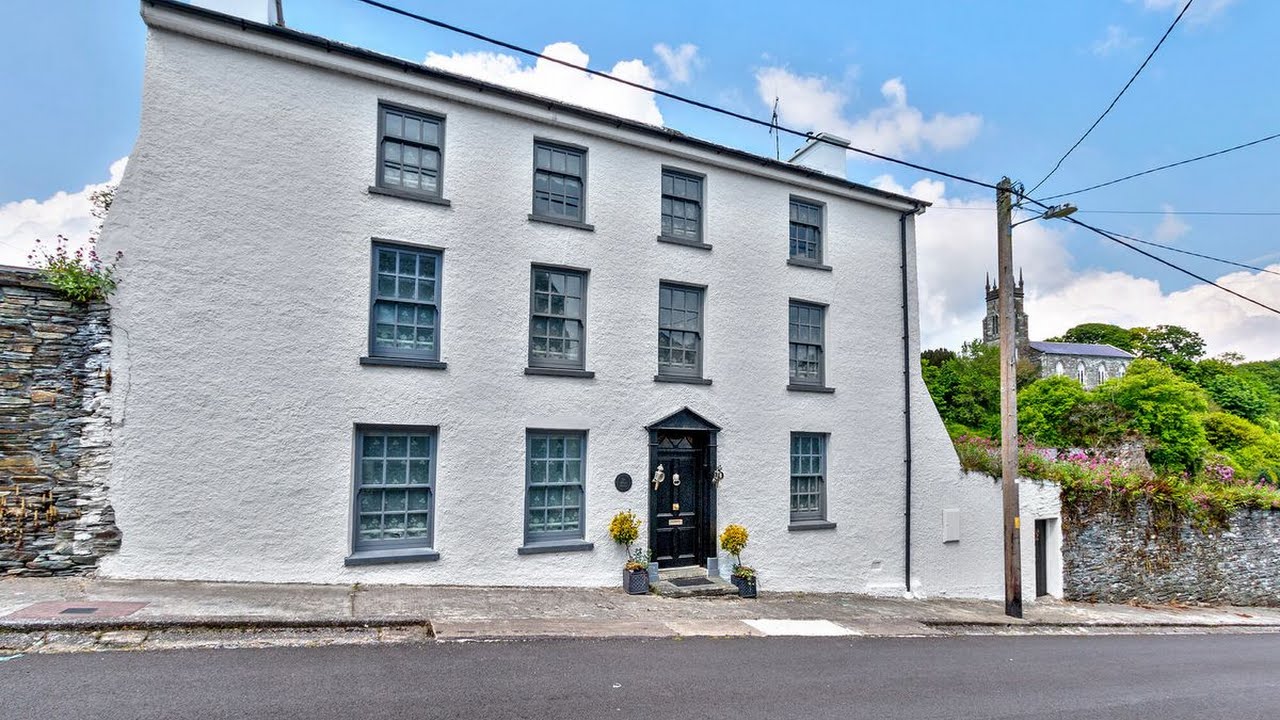 This West Cork seaside home with a luxe interior is on the market for € ...