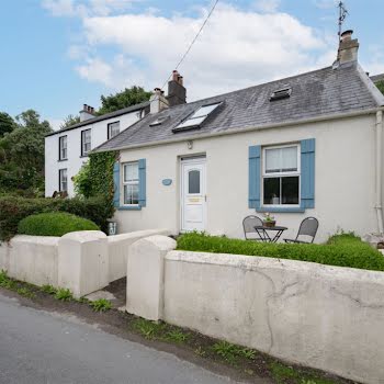 Boasting unobstructed crosswater views to Currabinny, this Cork cottage is on the market for €350,000