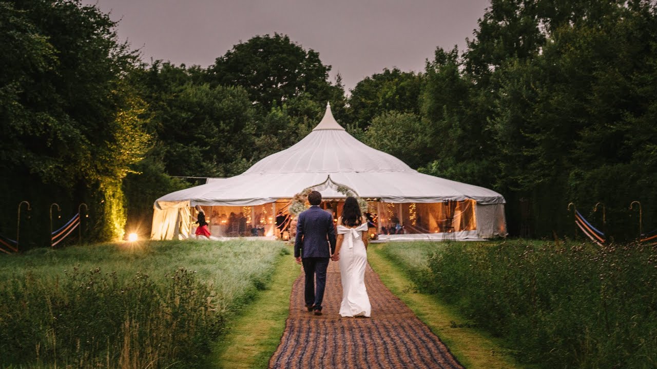 7 tips for wedding planning, according to an Irish wedding planner