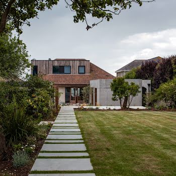 The garden of this Dublin Bay home was inspired by its coastal surroundings