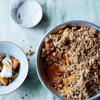 What to Bake: Summer peach crumble