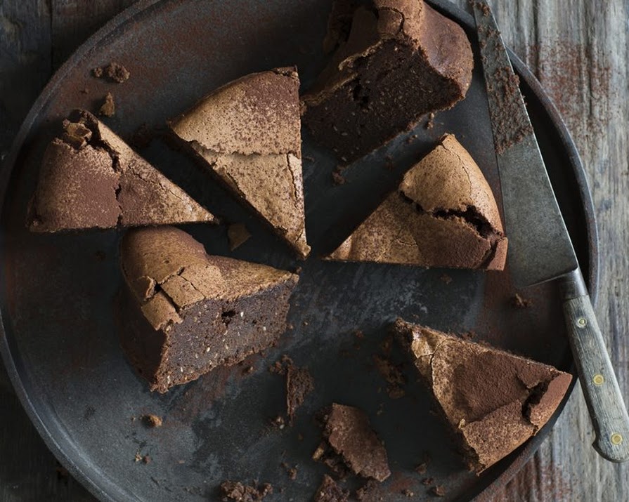 Sunday Pudding: Flourless Dark Chocolate & Hazelnut Cake