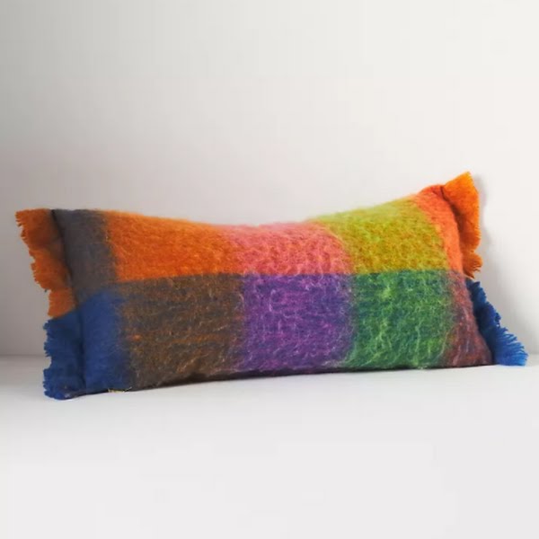 Woven Augustine pillow, €80, Anthropologie