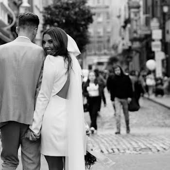 Real Weddings: Travel influencer Sarah Hanrahan’s Dublin city wedding