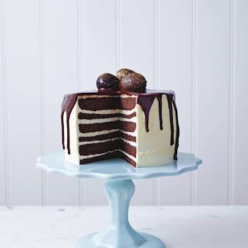 Easter baking ideas: Chocolate and vanilla drizzle cake