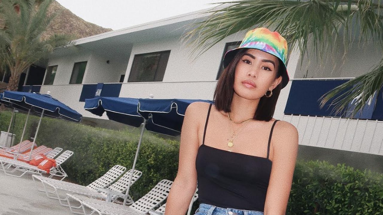 Coachella time machine: 1990s throwback looks stood out among festival  fashion clones 