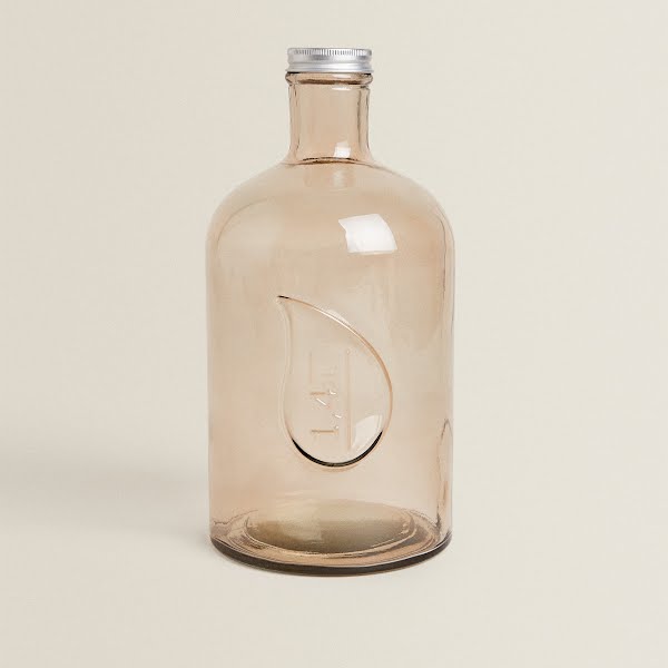 1.4l glass bottle, €15.99, Zara Home