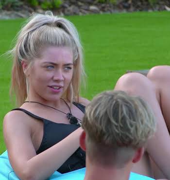 Love Island Paige