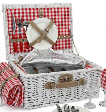 picnic baskets