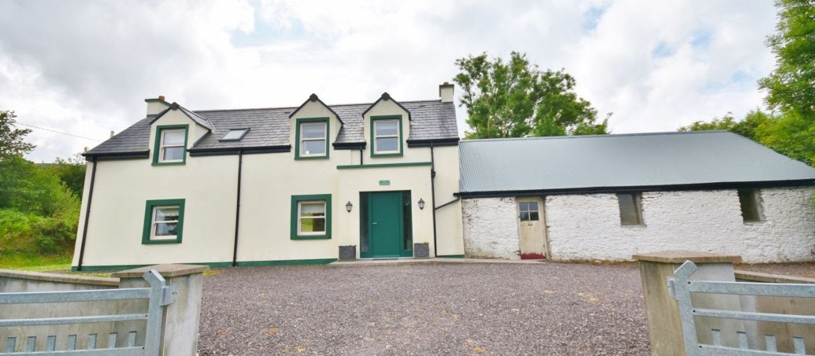 Daisy Cottage: This Kerry cottage at the foot of the Slieve Mish mountains is on the market for €300,000