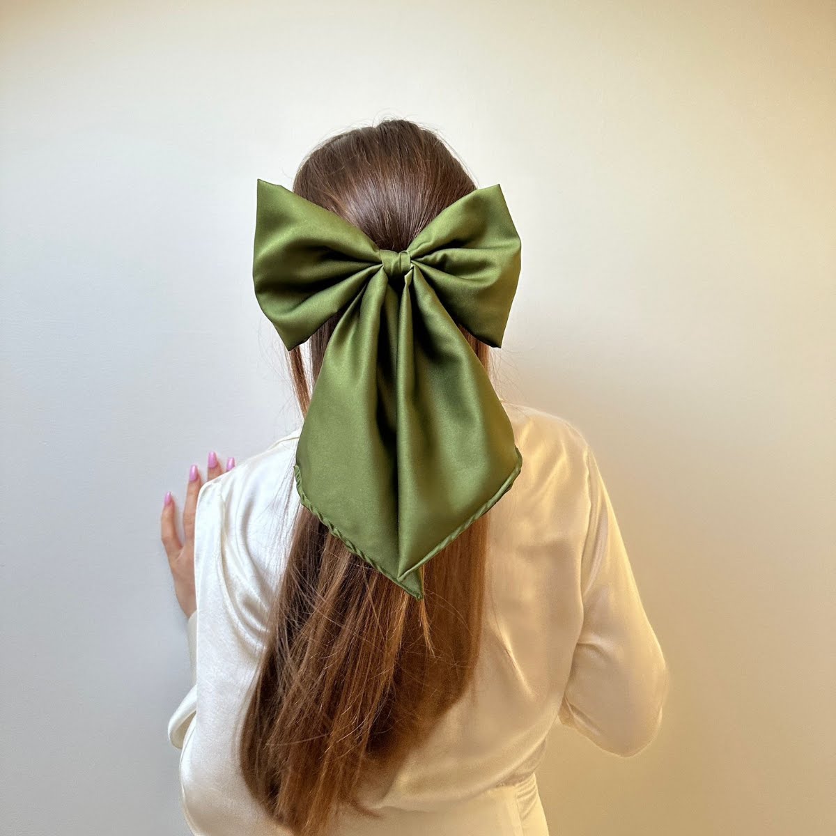 Luxury Silk Olive Clip Bow, €60