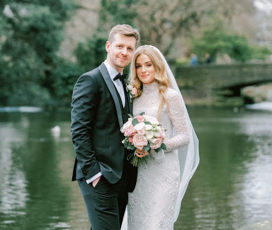 Real Weddings: College sweethearts Ellie and Simon’s Dublin city centre wedding
