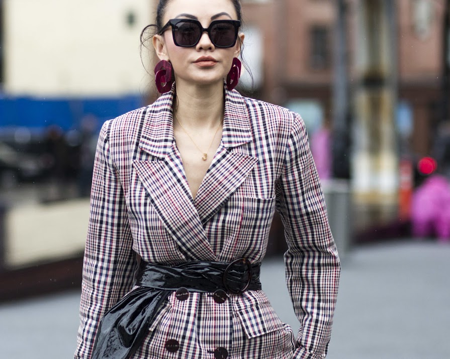 How to successfully wear a belted blazer at any age