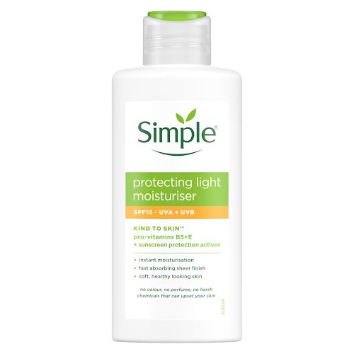 Simple Kind to Skin Protecting Light Moisturiser SPF 15, €0.32
