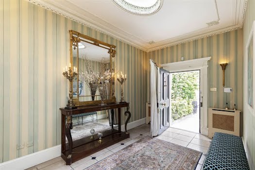 Regency home
