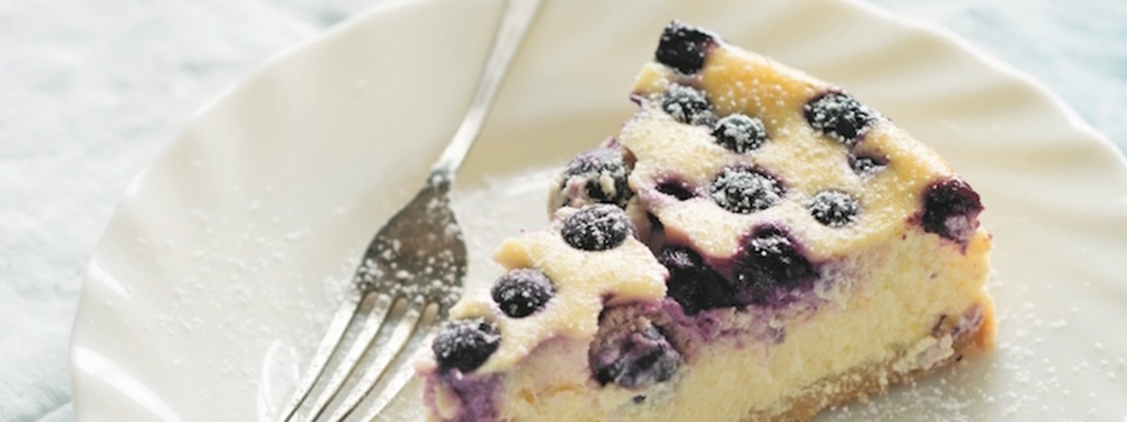 What to bake this weekend: Lemon and blueberry cheesecake