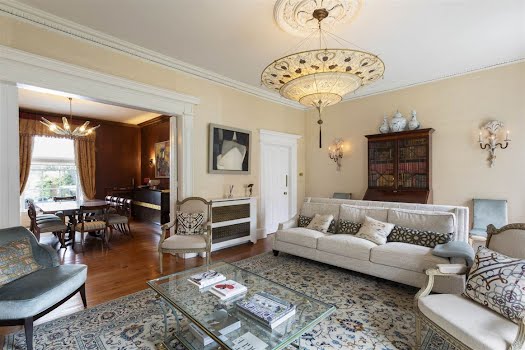 Regency home