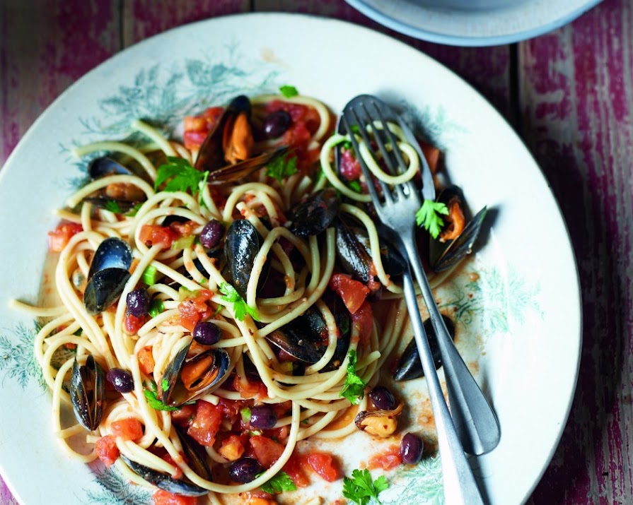 Supper Club: Mussels and bucatini pasta