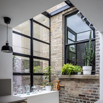The extension to this Georgian home beautifully blends old and new