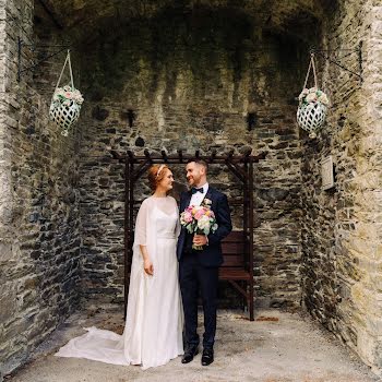 Real Weddings: Inside Paula and Patrick’s picturesque castle wedding in Louth