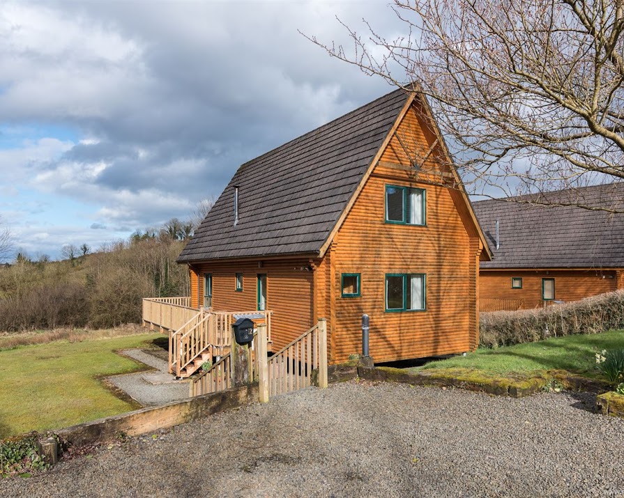 3 snug log cabins for sale in Ireland for under €170,000