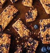 What to bake this weekend: Delicious, zesty blueberry granola bars