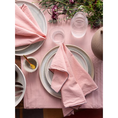 Conscious Convert Napkins Organic Cotton in Coral Pink, €24