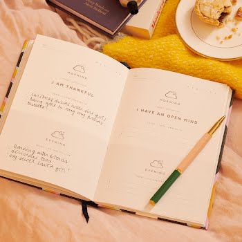 21 inspiring journaling prompts to help you get started