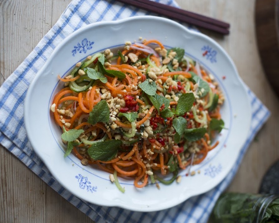 Learn to make this crunchy spiralizer salad with your FREE Kenwood spirilizer