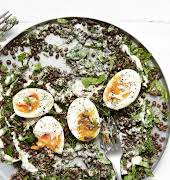 Supper Club: Creamy tahini lentils with boiled eggs