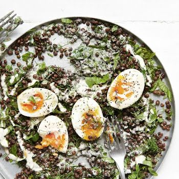 Supper Club: Creamy tahini lentils with boiled eggs