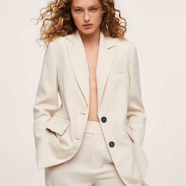 Patterened suit blazer off white, €79.99