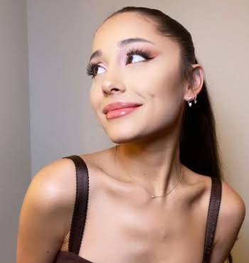 Ariana Grande body shame