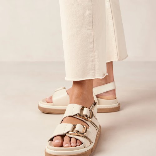 Alohas, Harper - White Leather Sandals, €170