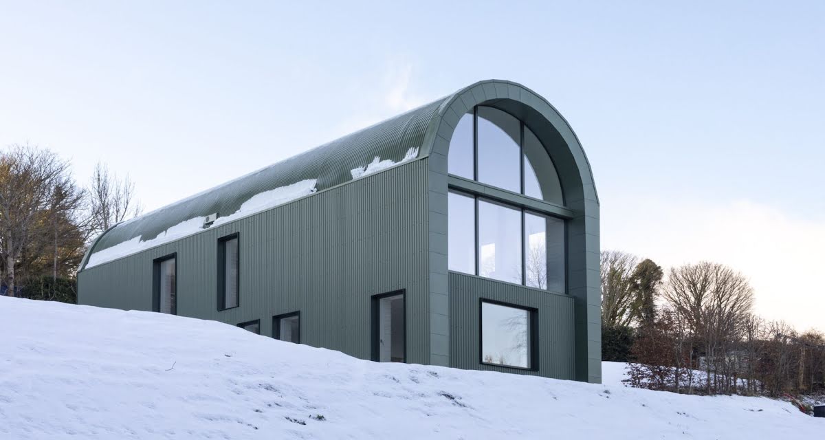 This barn-inspired Wicklow home conceals a sleek, modern interior