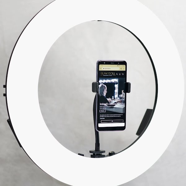 Glam Studio LED Ring Light With Remote, €139.99