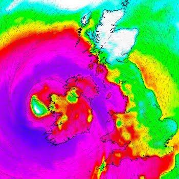 Some important tips from Met Eireann as the eye of Storm Barra hits