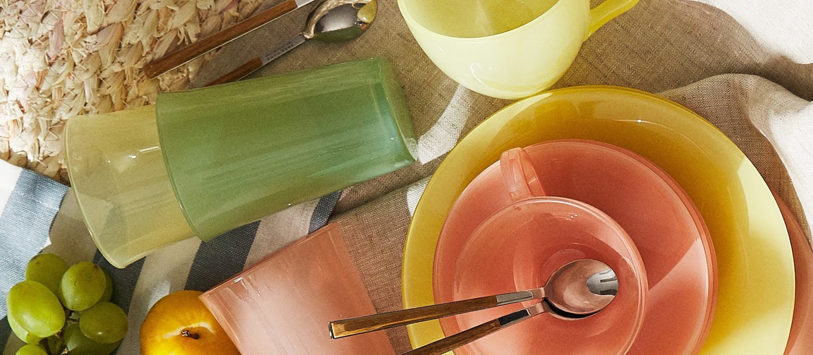 These 30 kitchen buys under €30 are the perfect way to brighten up your at-home dining