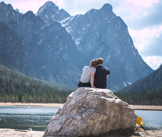 Want an “extremely happy” relationship? Then you need to talk to your other half about money
