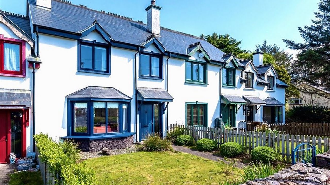 3 recently renovated family homes by the water for sale under €200,000