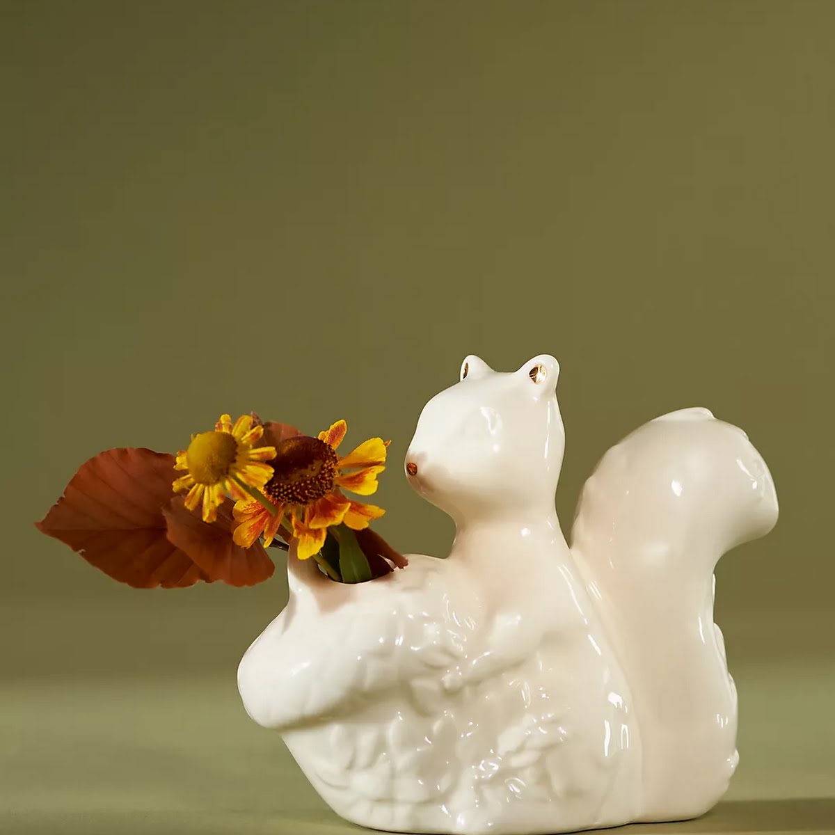 Anthropologie Winter White Creature Ceramic Bud Vase, €10