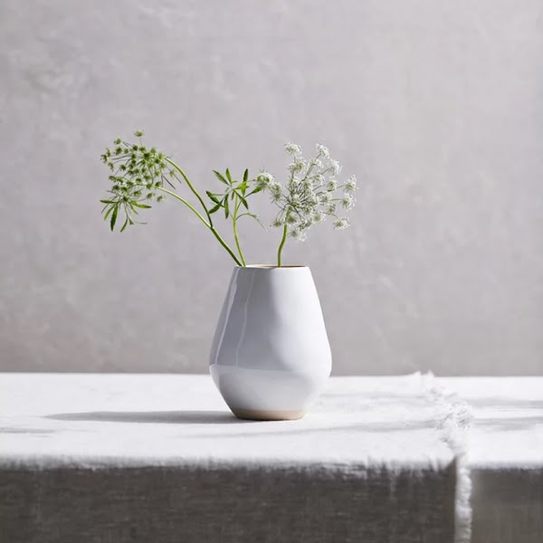 Albury small ceramic vase, €26, The White Company