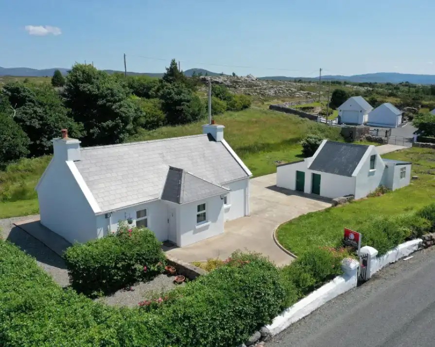 This scenic Donegal cottage is on the market for €179,950