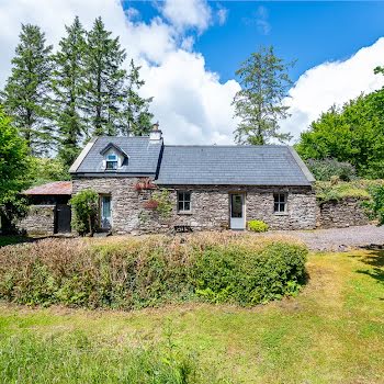 This traditional Kerry cottage is on the market for €245,00