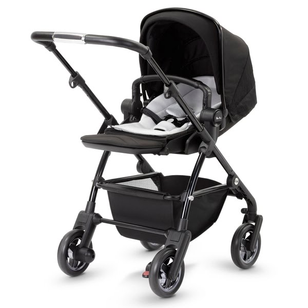 Silver Cross Scout Travel System, €599
