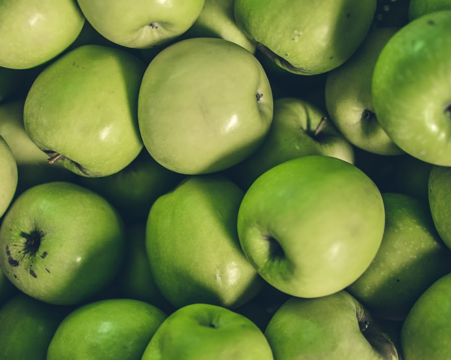 7 handy beauty uses for apple cider vinegar
