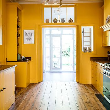 22 colourful kitchens that will convince you to whip out the paint brush